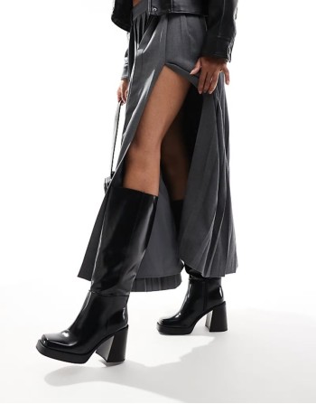 square toe heeled boot in black