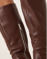 Elixir knee boots with square toe in brown