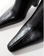 Karlie over the knee boots with angular heel in black