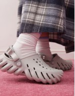 unisex echo clogs in grey