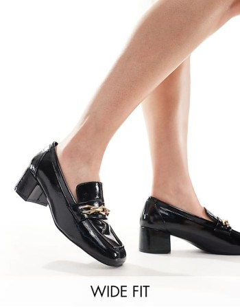 ‌Stylish heeled loafers in black patent