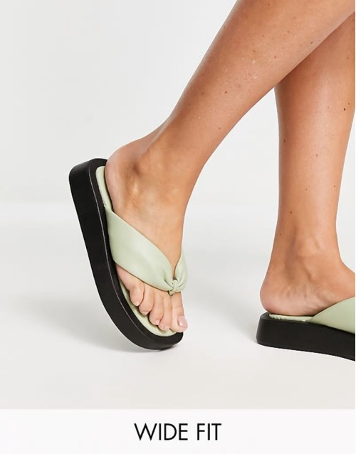 wide fit toepost flatform sandal in green