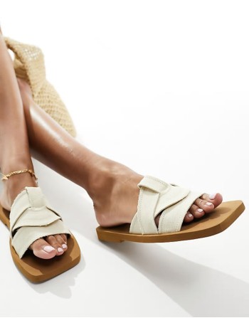 Lyra linen slip on flat sandals in cream